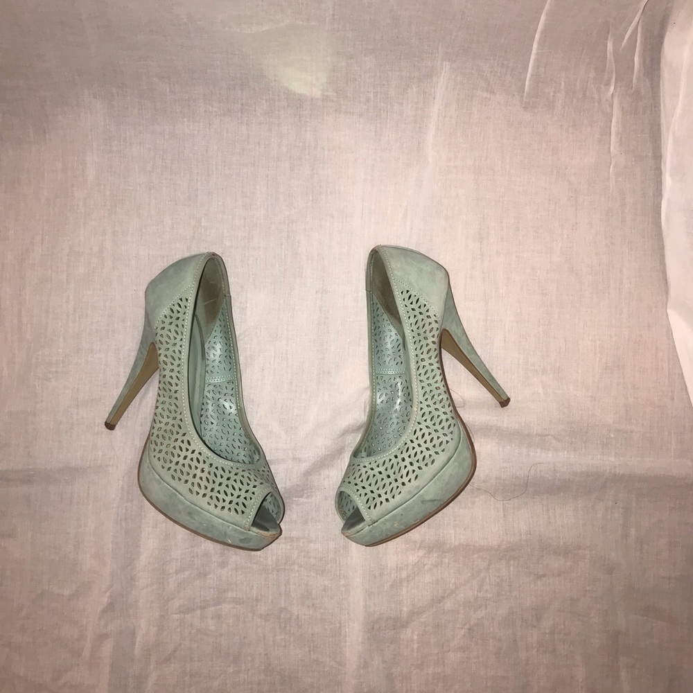 Platform peep toe heels